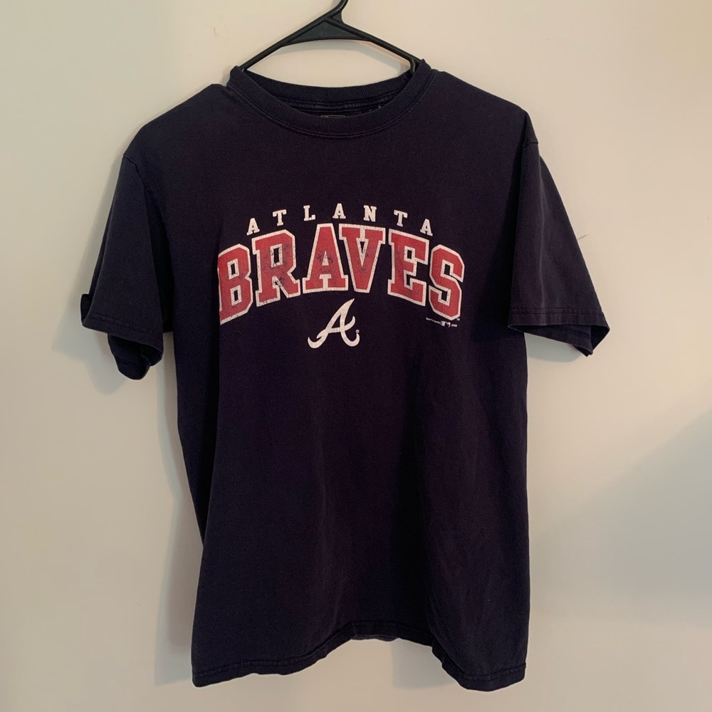 Atlanta braves distressed t shirt!! size medium